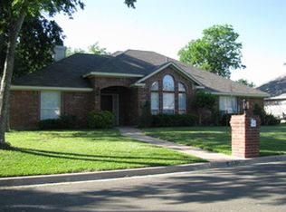 213 E Chapman Rd, Hewitt, TX 76643