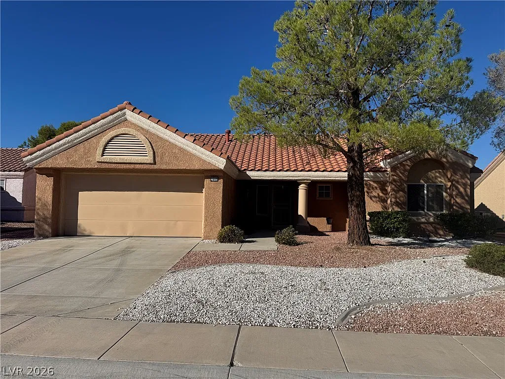 2 bed, 2.0 bath, 1188 sqft, $1,895 — Photo 1