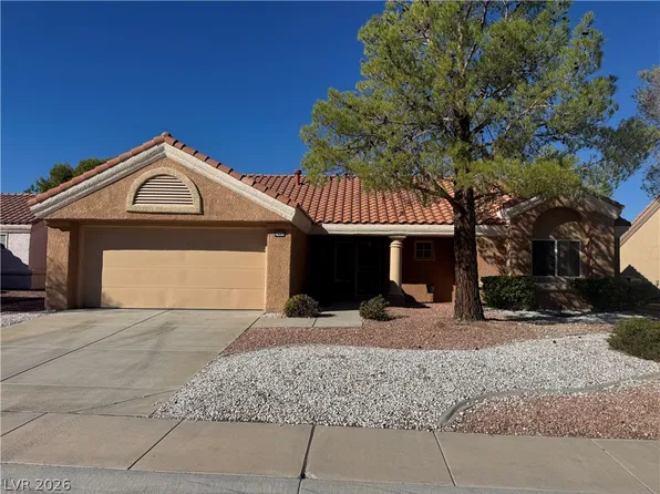 2449 Desert Glen Dr, Las Vegas, NV 89134