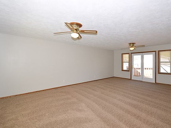 3rd image of 148 N Emerson Ave
