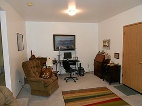 3rd image of 939 Summer Meadows Ct