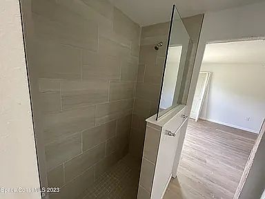 4th image of 977 Sable Cir SE #977