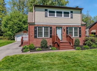 8353 Nowlen St, Mentor, OH 44060