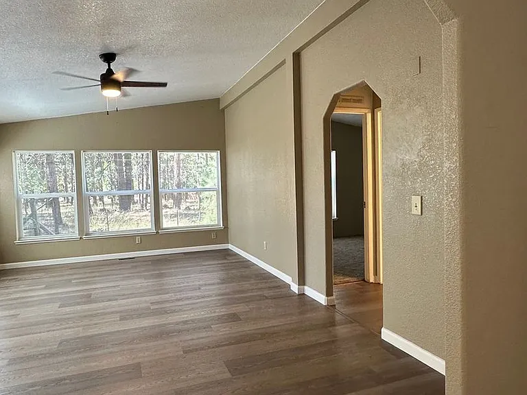18406 Freight Road Ln — Photo 3