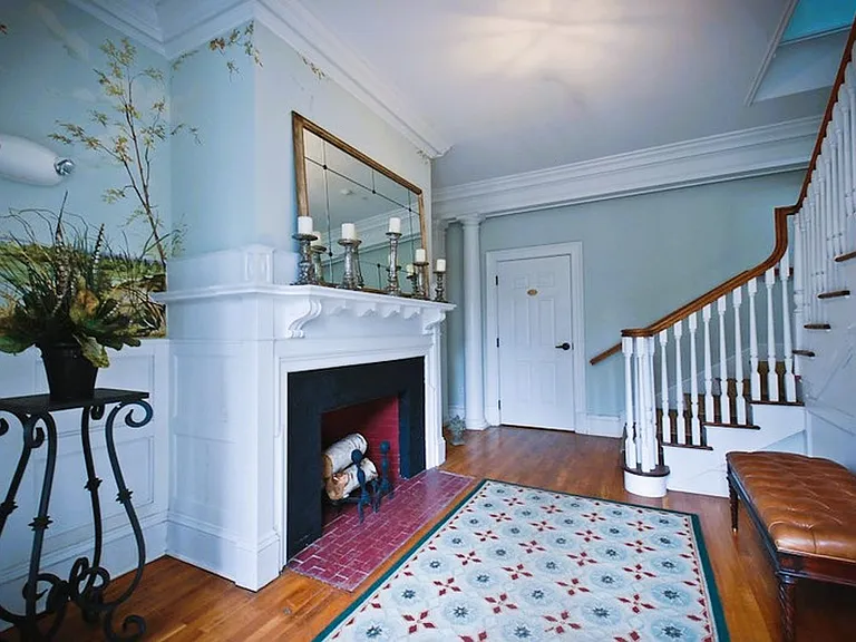 33 Maplewood Ave #204 — Photo 8