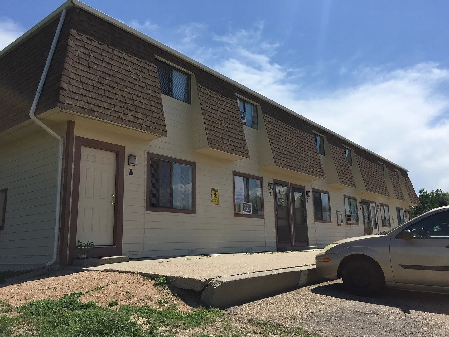 Lovely 2 Bedroom 1.5 Bath 2-Story Townhome - SW Loveland! — Photo 1