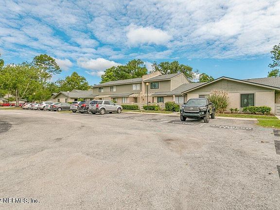 5th image of 7701 BAYMEADOWS Circle W #1105