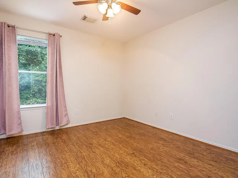 127 N Villa Oaks Dr — Photo 25