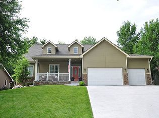12607 Burt St, Omaha, NE 68154