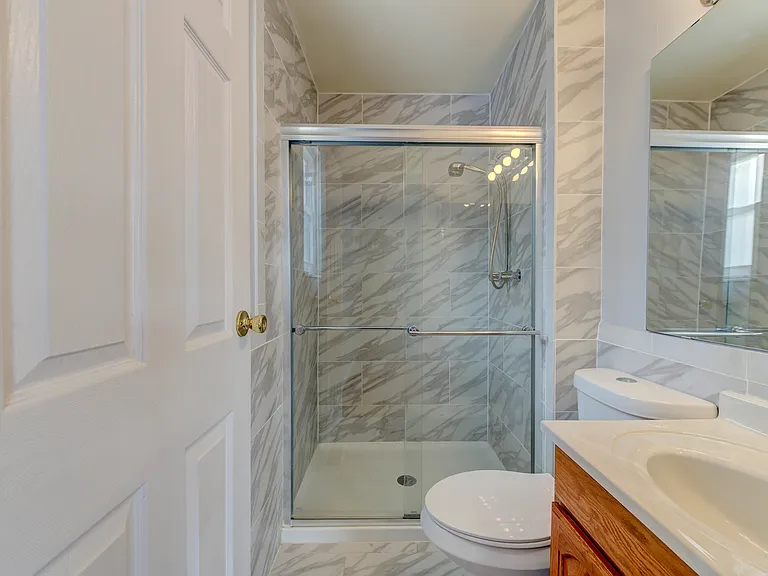 15481 Duxbury Way — Photo 23