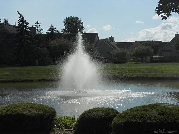 5th image of 16925 Driftwood Dr