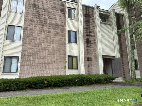 266 Burgundy Hill Ln #266, Middletown, CT 06457