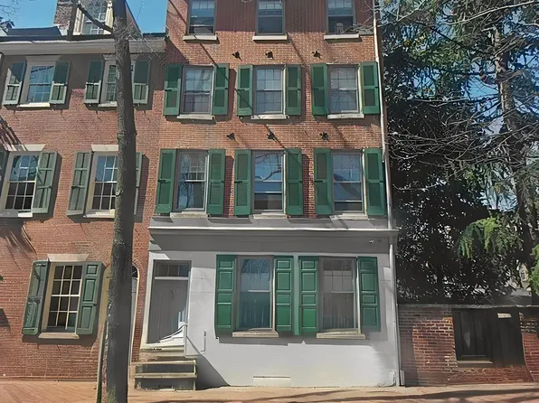 330 S 4th St, Philadelphia, PA 19106
