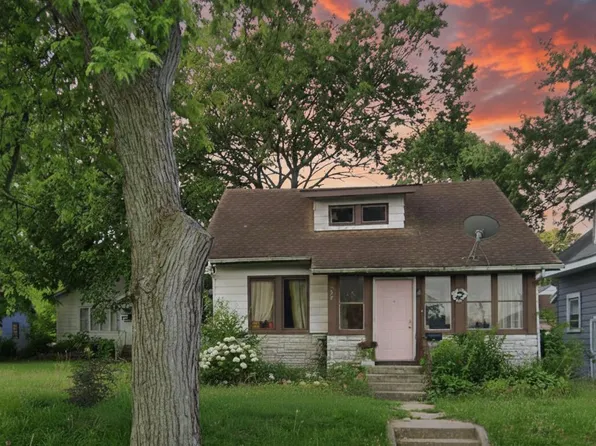 234 E Victoria St, South Bend, IN 46614