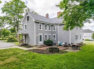 903 Gardners Neck Rd FLOOR 2, Swansea, MA 02777