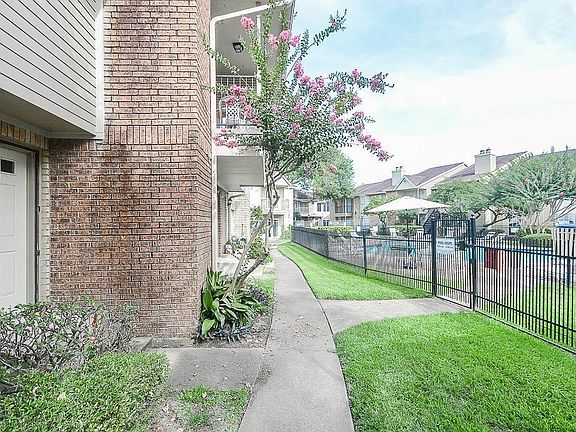 2nd image of 3600 Jeanetta St APT 901