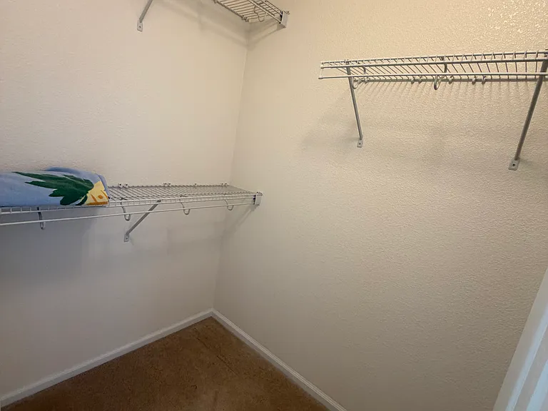 5556 Abbeywood Cir — Photo 12