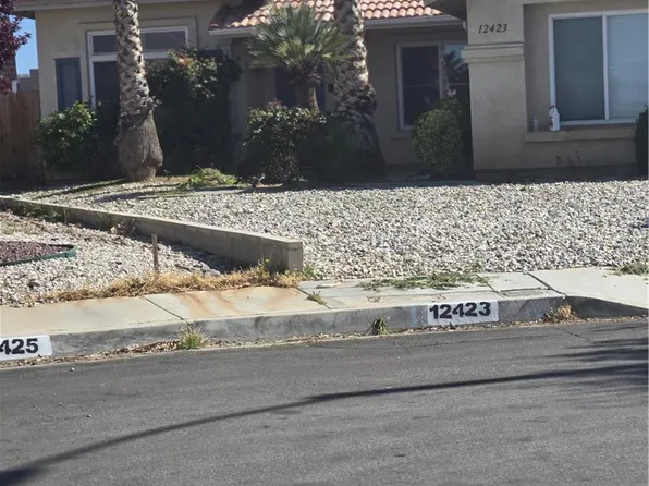 12423 Felipe Dr, Victorville, CA 92392