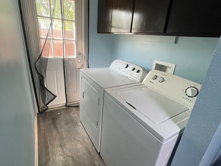529 E Norwood Cir #529 — Photo 8