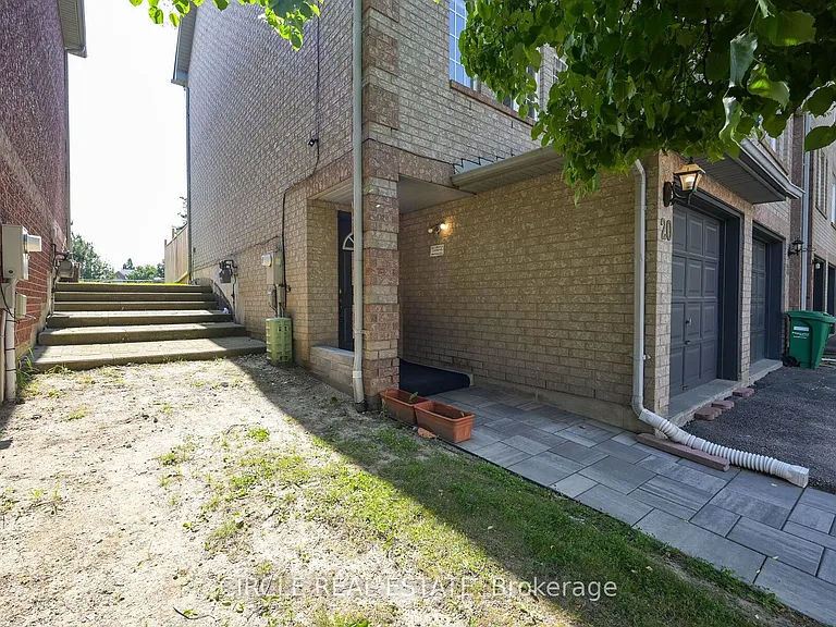 20 Spadina Rd #20 — Photo 40