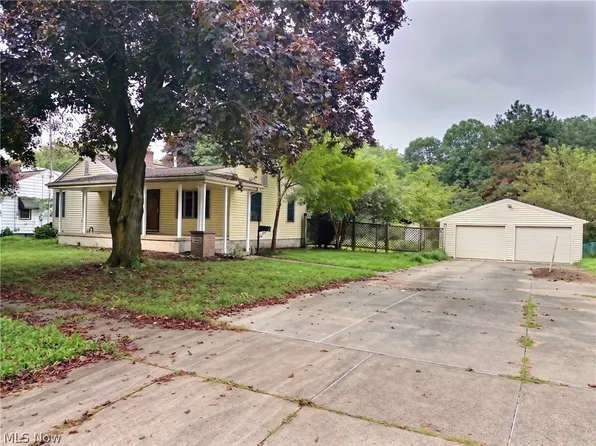 888 Danmead Ave, Akron, OH 44305