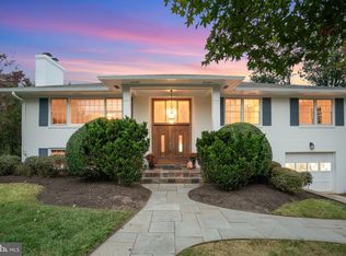 1438 Colleen Ln, Mclean, VA 22101