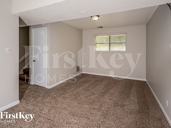 4th image of 3104 Cobblestone Dr