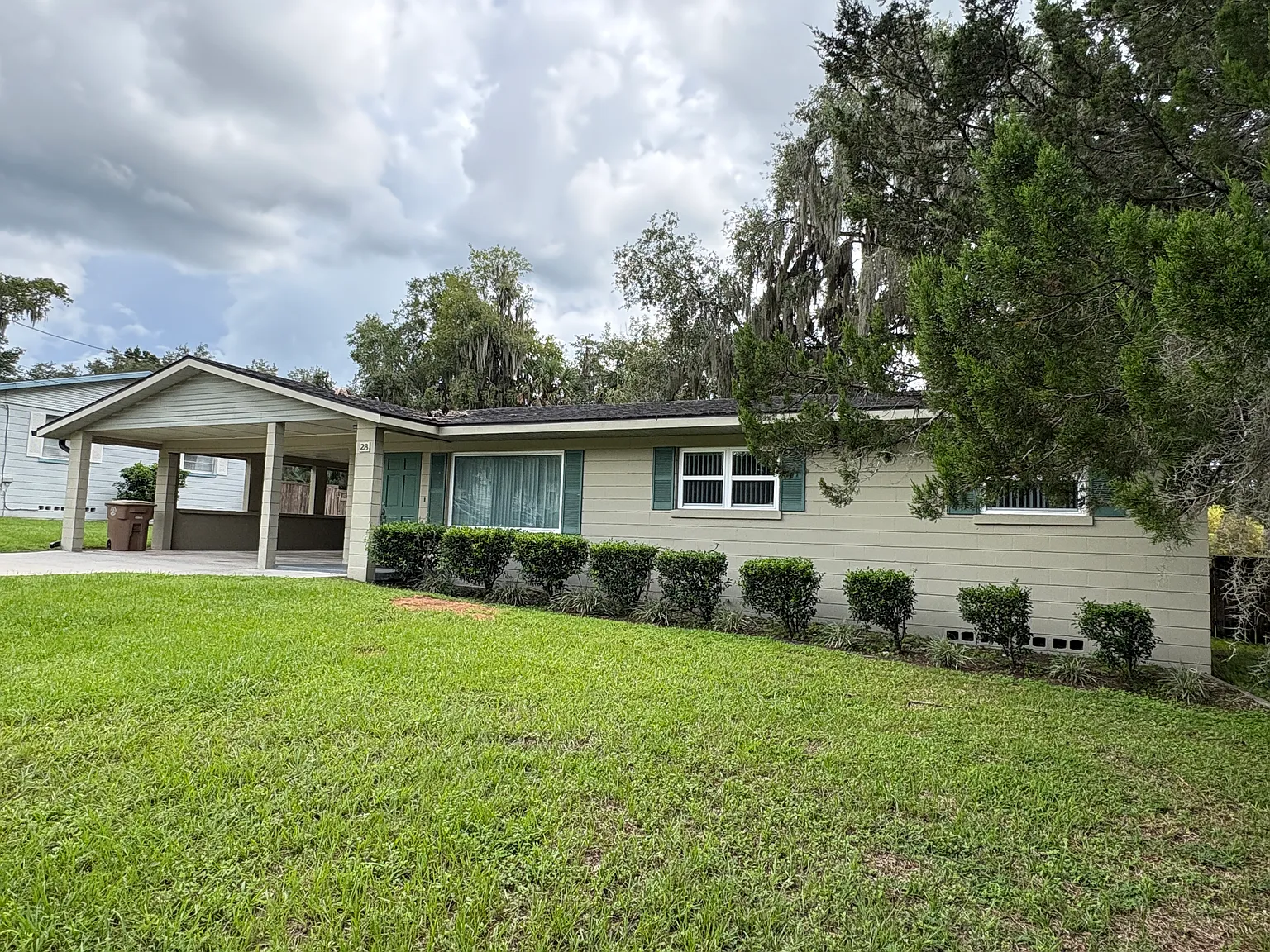 3 bed, 1.5 bath, 2066 sqft, $1,795 — Photo 1