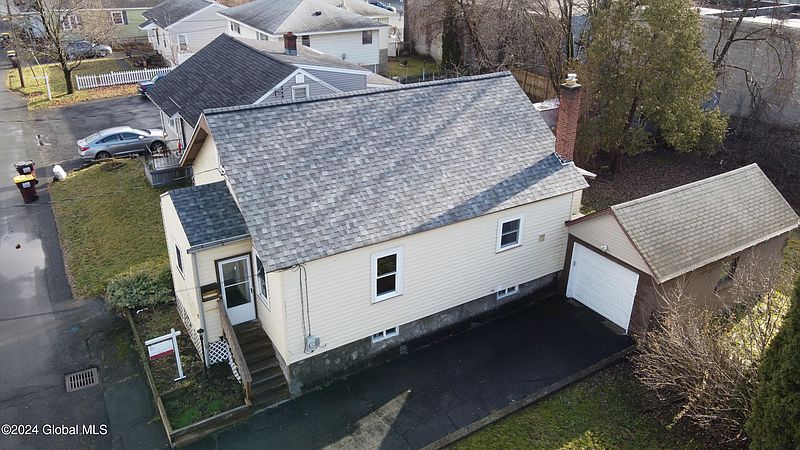 2nd image of 40 Newton Street