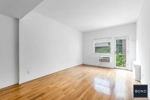 Rented by Bond New York | media 2