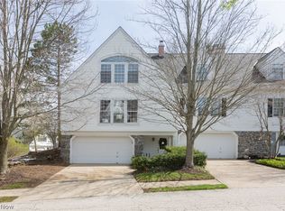 6838 Chaffee Ct #12, Brecksville, OH 44141