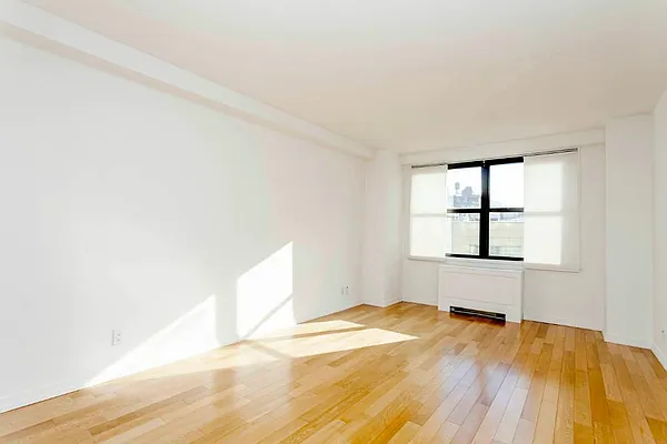 Rented by Town Residential | media 6
