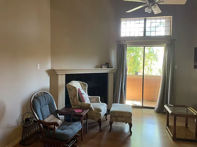 3407 Binkley Ave #E — Photo 4