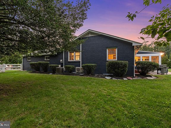 5th image of 259 Frost Ln