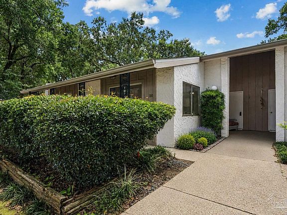 5th image of 3400 Wimbledon Dr APT 20