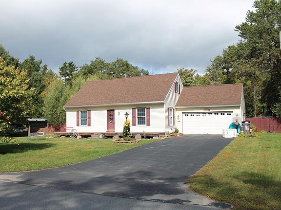 2nd image of 16 Briggs Ct