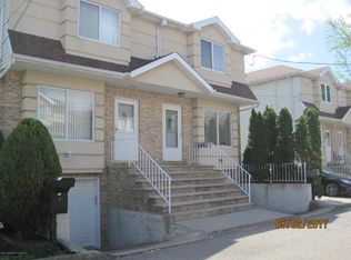 29 Stacey Ln, Staten Island, NY 10306