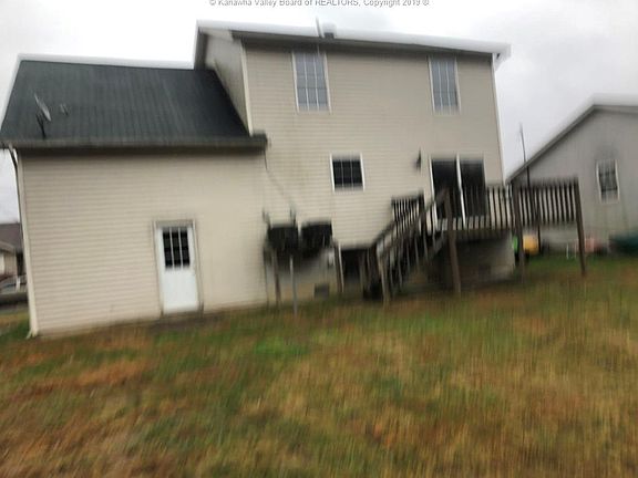 3rd image of 106 Greenbrier Way