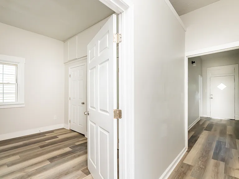 1724 Garland Ave — Photo 5