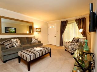 533 Sweetcreek Dr APT A, Ballwin, MO 63021