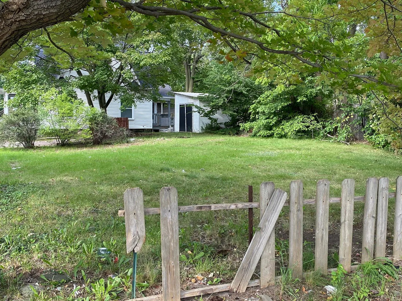 708 N Sycamore St — Photo 4