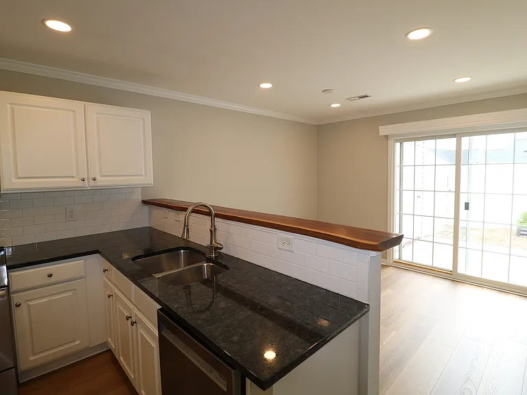 6004 Old Park Ln — Photo 10