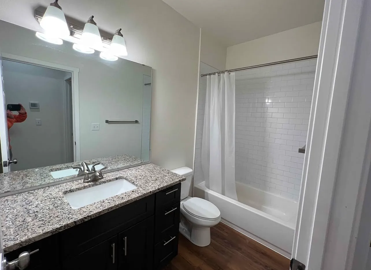 110 N Jefferson St — Photo 1