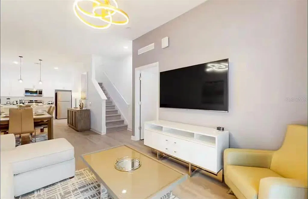 5 bed, 4.0 bath, 1671 sqft, $2,800 — Photo 3