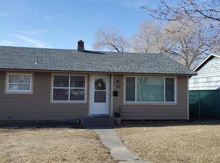 518 N Earl Rd, Moses Lake, WA 98837