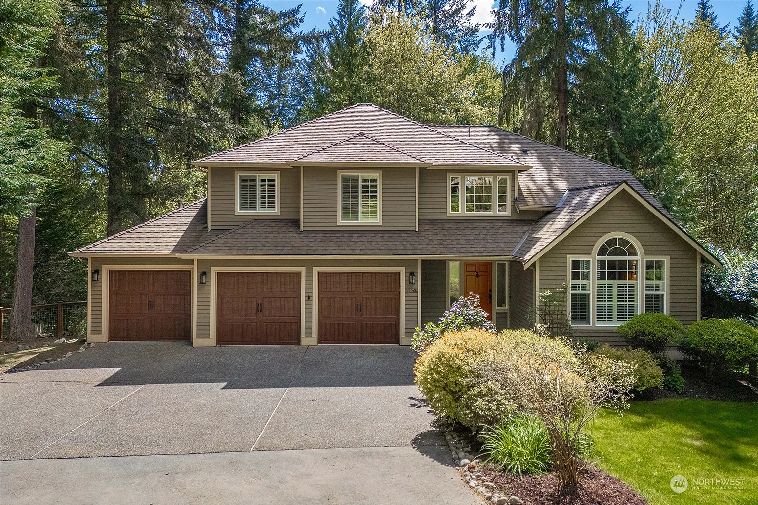 13520 184th Avenue NE photo 1