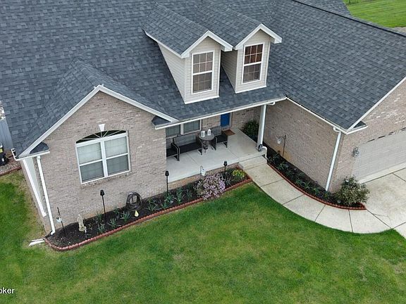 5th image of 127 E Piedmont Dr