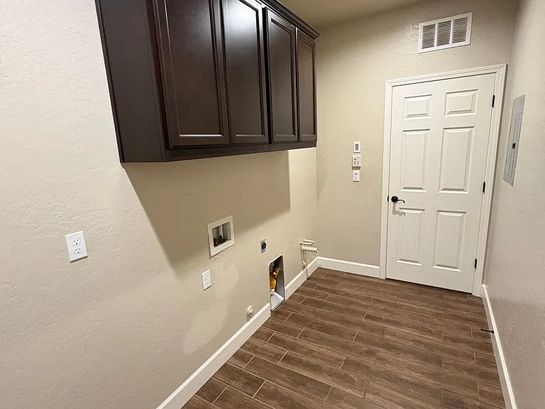 551 Montana De Oro St — Photo 5