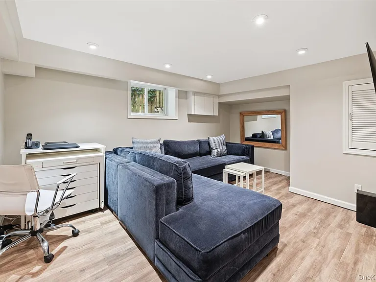 6 Kensington Ter — Photo 9