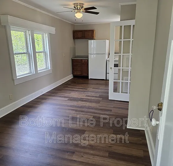 182 Cabarrus Ave E — Photo 2